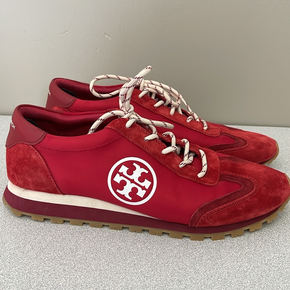 Tory Burch red leather and textile with rubber outsole, size 11m